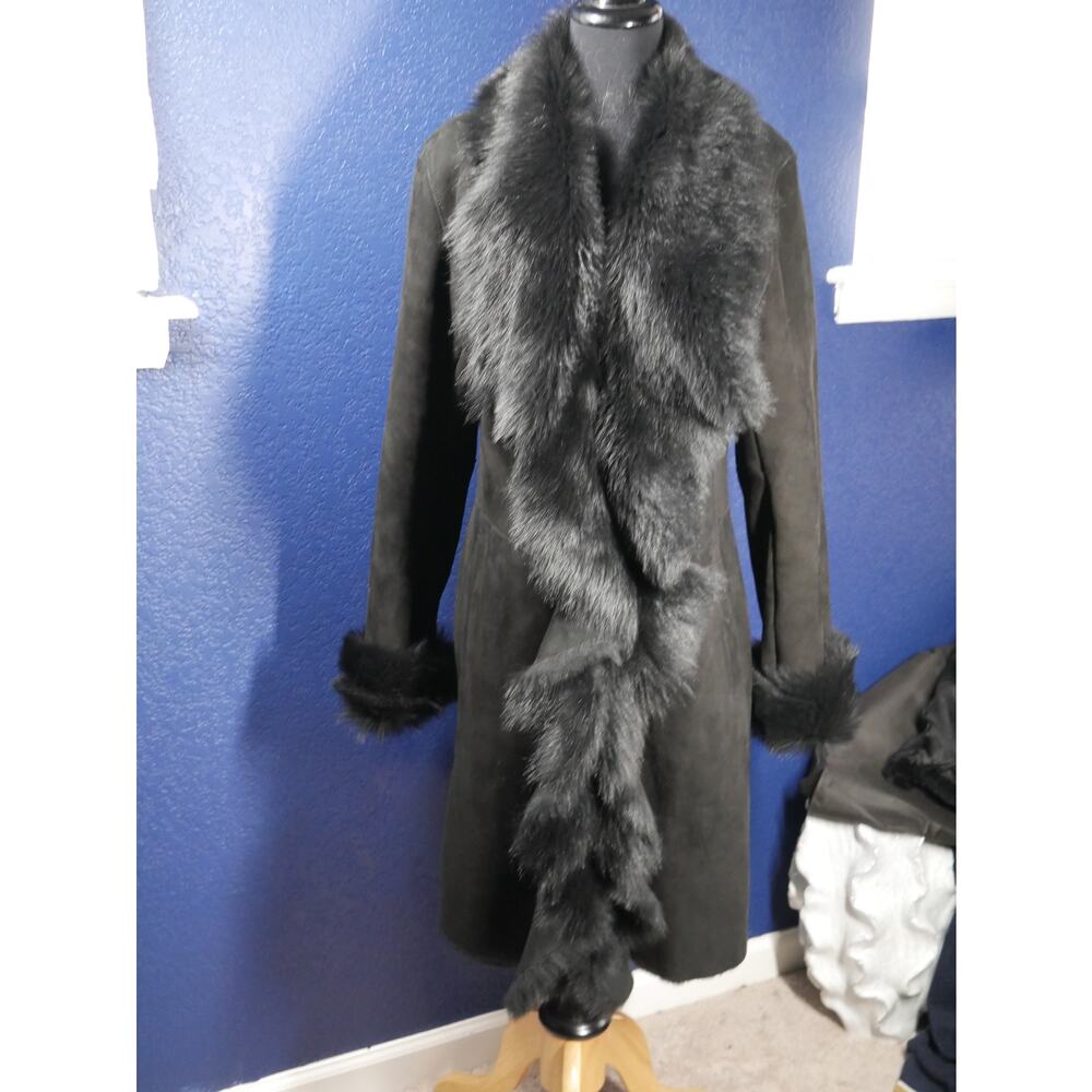 Stunning Black Ruffle Shearling Fur Coat Jacket